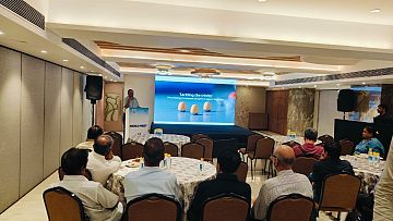 ce2ee2f0-5c4b-42fd-ab8e-bcf0d95e1d93